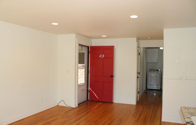 2 beds, 1 bath, $1,800