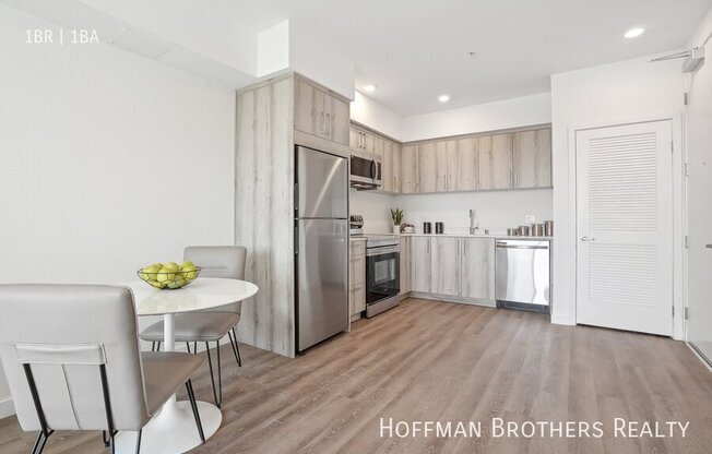 224 N ALVARADO ST