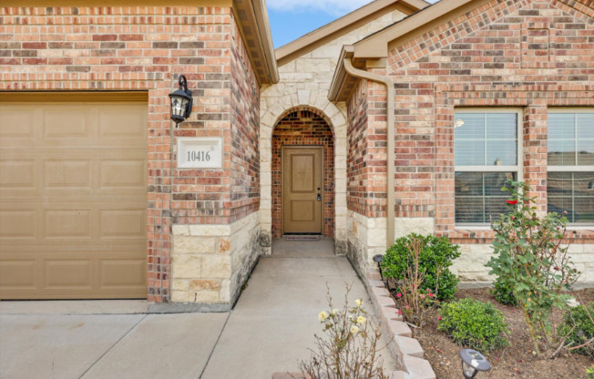 10416 TALUS DR
