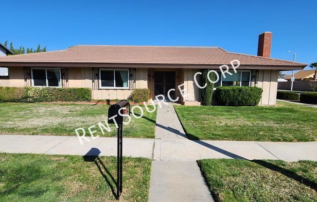 39642 COUNTRY CLUB DR