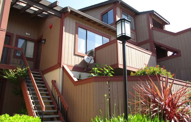 Warm Springs 3 bedroom Condo now available, perfect for commuter, seconds from BART!