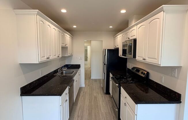 Sil - 641 Masonic Way