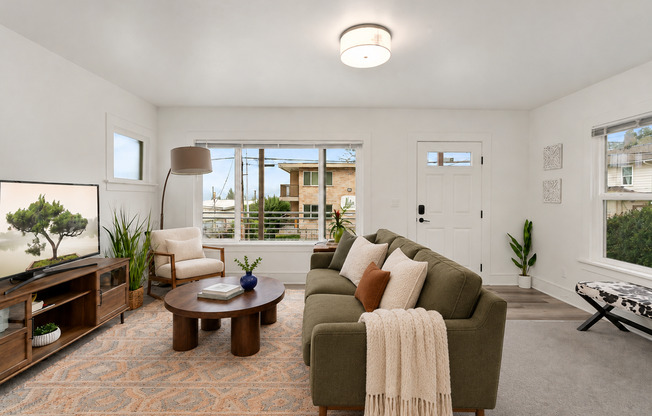 Three Bedroom Fremont Home with a Private Lower Level Suite, Fenced Yard and Driveway Parking