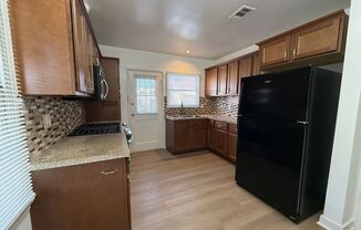 321 - 1221-1223 West Ramona LLC