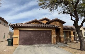 Cozy Home for Rent in Tolleson!