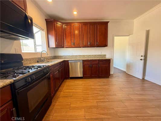 3 beds, 3 baths, 1,520 sqft, $4,300