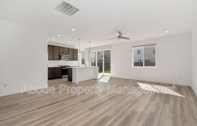 2418 COTTONGRASS AVE