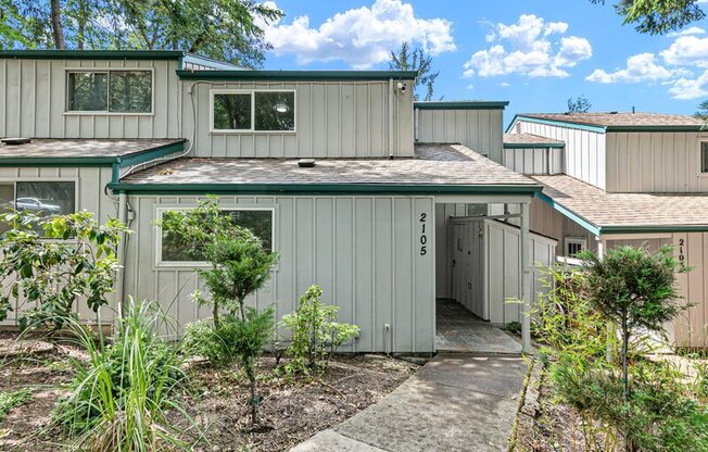 2105 HAWKINS LN