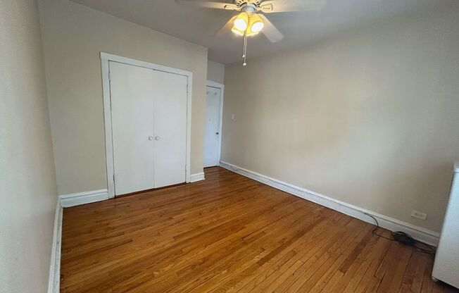 2 beds, 1 bath, 950 sqft, $1,750, Unit 3902-1A