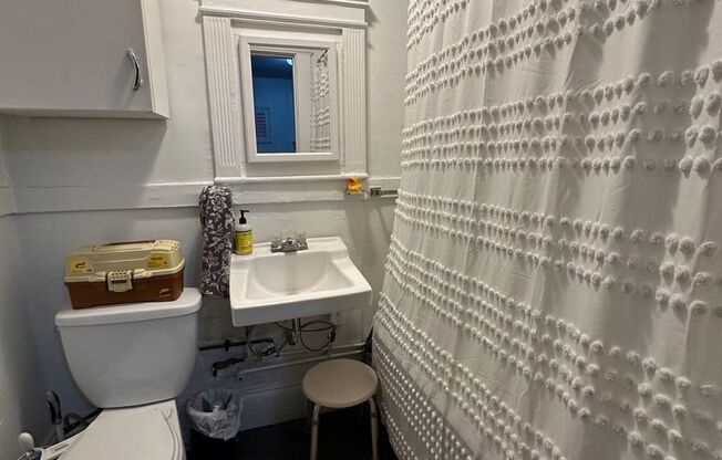 1 bed, 1 bath, 321 sqft, $2,150, Unit 105 Summer #208