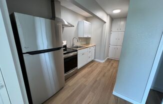 Studio, 1 bath, $1,725, Unit 247 201