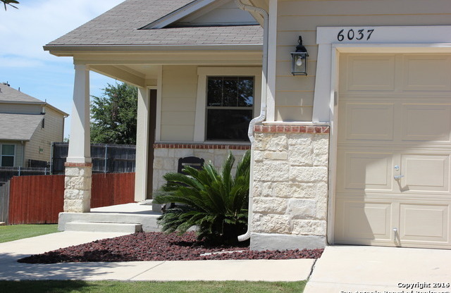 Great 4 Bedroom, 3 Bathroom Home Available in Scenic Hills (Cibolo/Schertz) Realtor Commission: $600