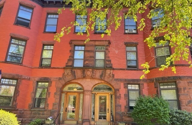 1793 BEACON ST