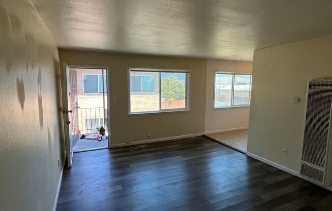 2 beds, 1 bath, 575 sqft, $1,825