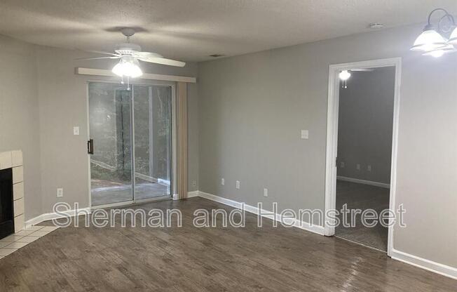 506 CMNS DR