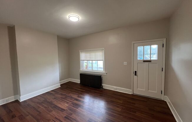 HUGE 3-Bedroom home in Bellevue!