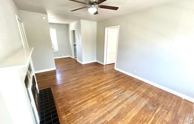 1 bed, 1 bath, 600 sqft, $825, Unit Unit 8