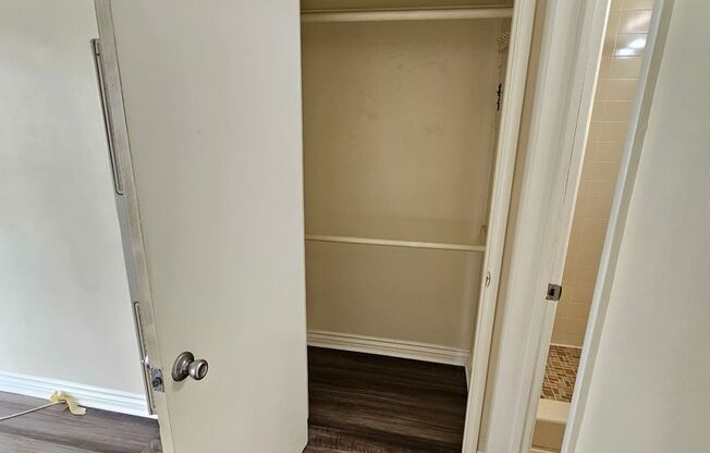 Studio, 1 bath, 350 sqft, $1,395