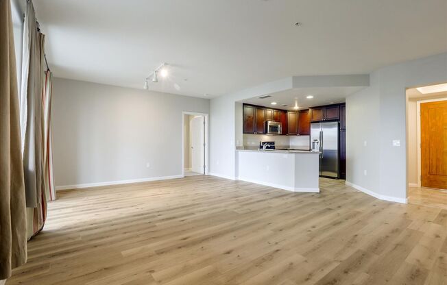 809 Auzerais Ave # 222