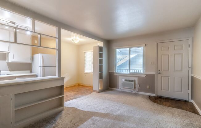 1 bed, 1 bath, $1,550, Unit 12