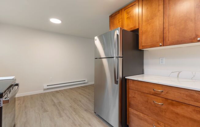 2 beds, 1 bath, 875 sqft, $2,495, Unit 15