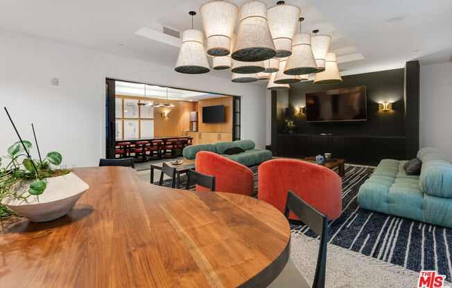 2 beds, 2.3 baths, 1,740 sqft, $10,000, Unit 405
