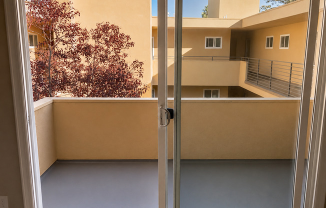 Studio, 1 bath, 450 sqft, $1,595, Unit 313
