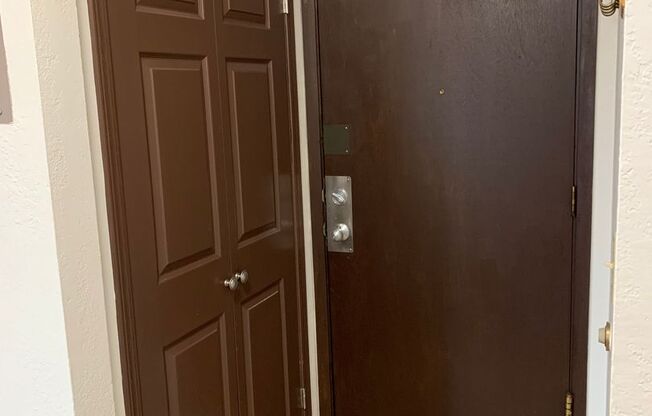 1 bed, 1 bath, 500 sqft, $1,095, Unit Exclusive Right to Lease - 1336 W 23rd Ave # 211