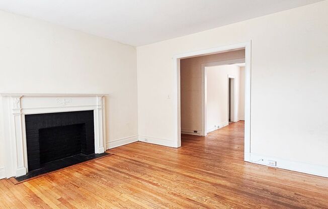 2 beds, 1 bath, 1,100 sqft, $1,725, Unit F1