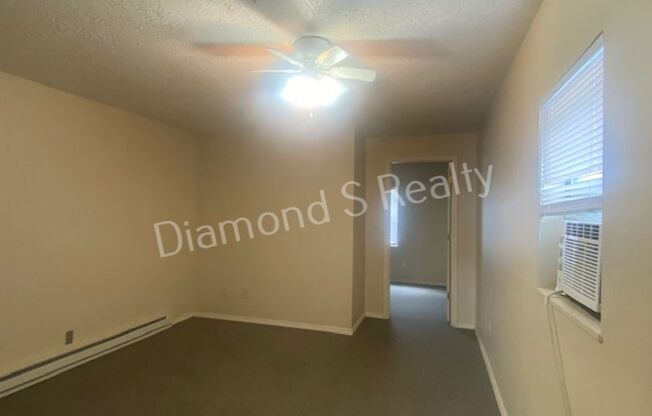 1 bed, 1 bath, 500 sqft, $499, Unit 3