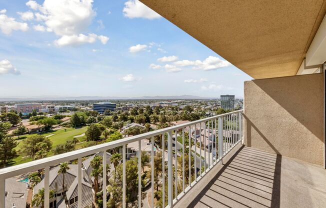 LAS VEGAS CNTRY CLUB  GUARD GATED- STUNNING HIGH-RISE CONDO ON THE 14TH FLOOR OF THE REGENCY TOWERS!