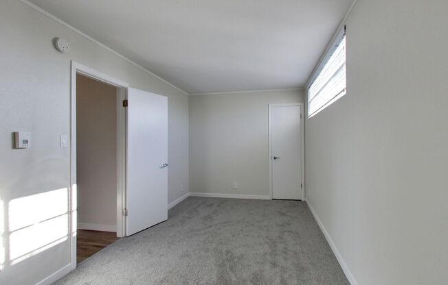 2 beds, 1 bath, 1,042 sqft, $3,440, Unit 212