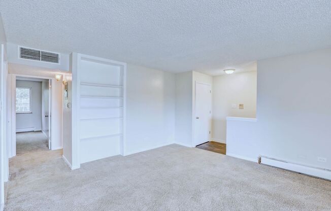 2 beds, 2 baths, 1,070 sqft, $1,700, Unit 70206