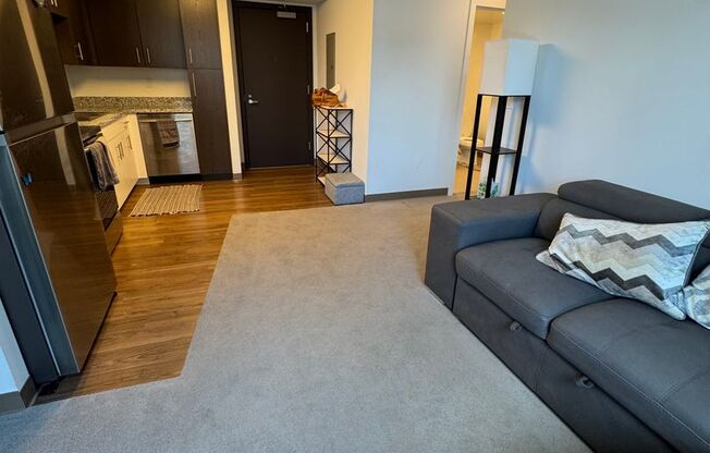 1 bed, 1 bath, $2,500, Unit UNIT # 2103