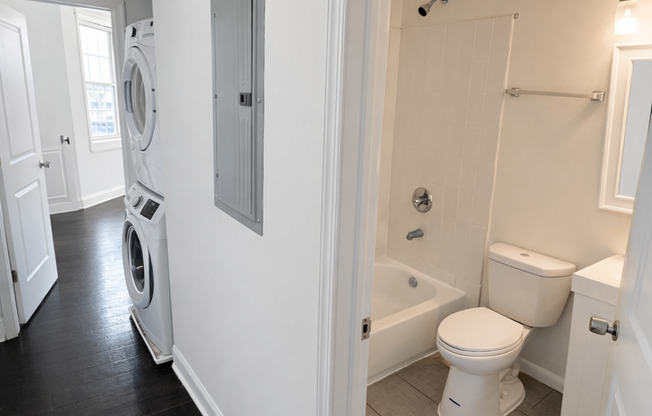 1 bed, 1 bath, 600 sqft, $1,495, Unit 1416-3R