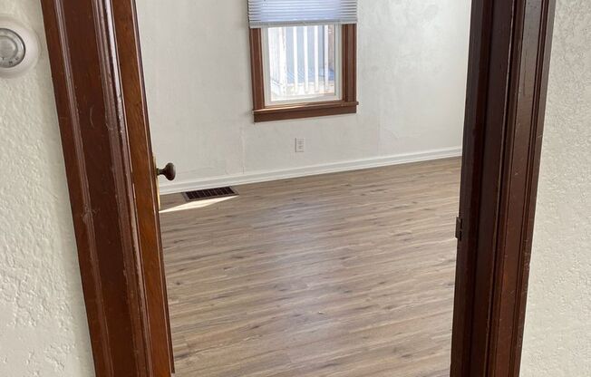 4 beds, 1 bath, $1,200, Unit 11202 (Upper)