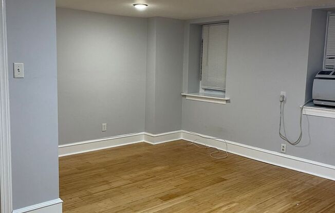 Studio, 1 bath, 380 sqft, $975, Unit BE