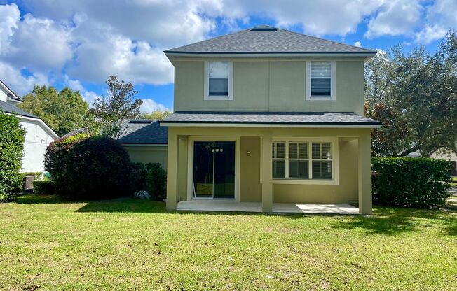 Half month free - Beautiful 4/3 House in Victoria Park, Deland!