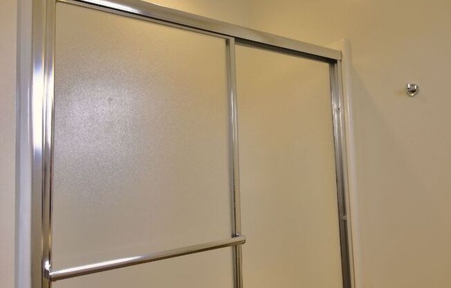 3 beds, 2 baths, 1,750 sqft, $2,266