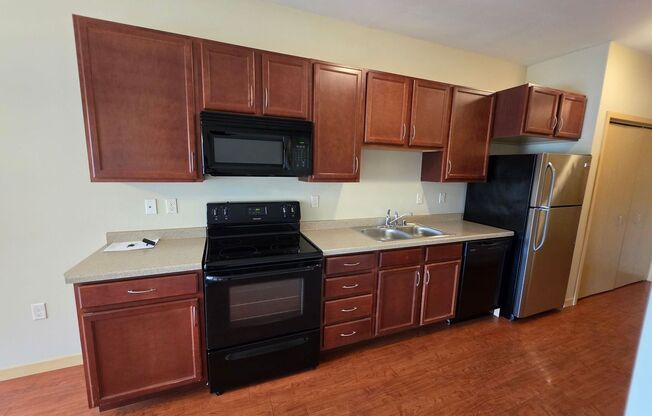 Studio, 1 bath, 612 sqft, $1,075, Unit 308