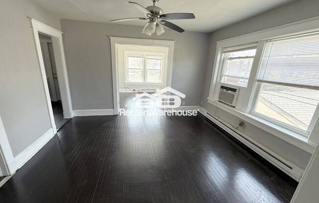 3113 THOMPSON AVE
