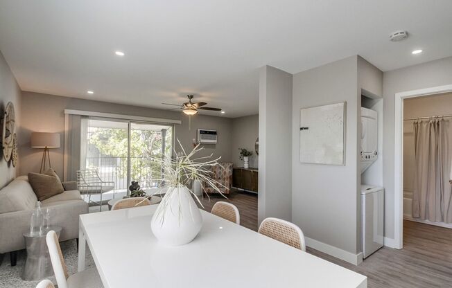 1 bed, 1 bath, 780 sqft, $2,245, Unit 4751-23