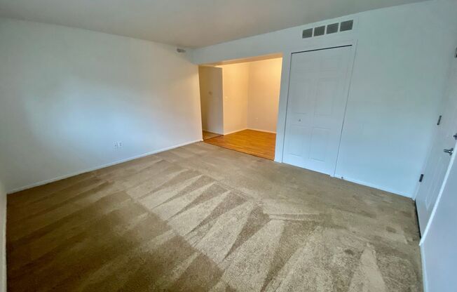 2 beds, 1 bath, 900 sqft, $1,145, Unit #3