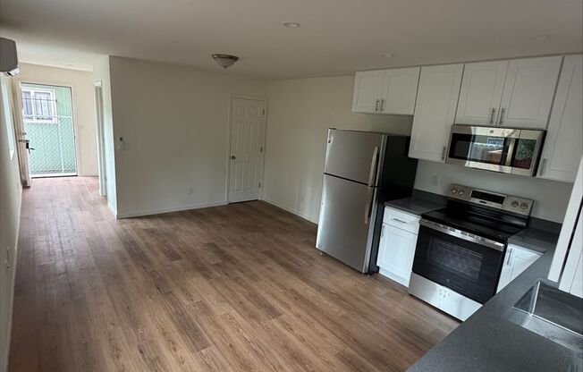 4331-4337 Brookdale