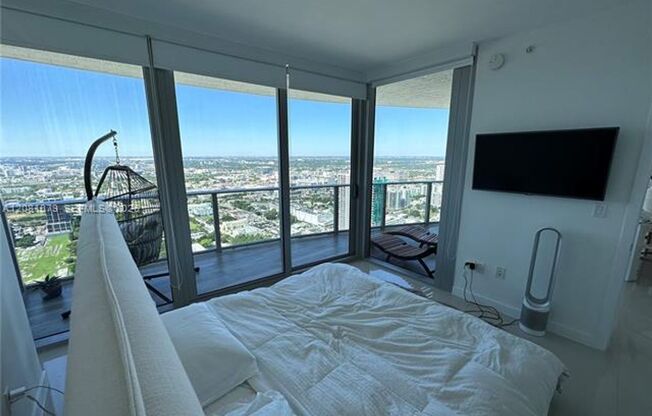 2 beds, 2.5 baths, $5,500, Unit # 4701