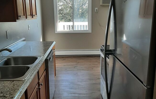 2 beds, 1 bath, 720 sqft, $1,199, Unit 1075305