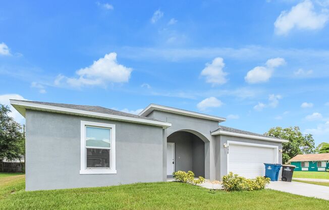 BEAUTIFUL 4 BD/2BA Home in Palm Bay!!