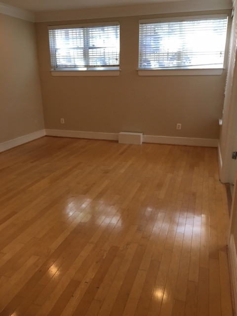 2 beds, 2 baths, 905 sqft, $4,095, Unit 105