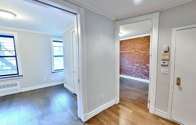 939 2 AVE