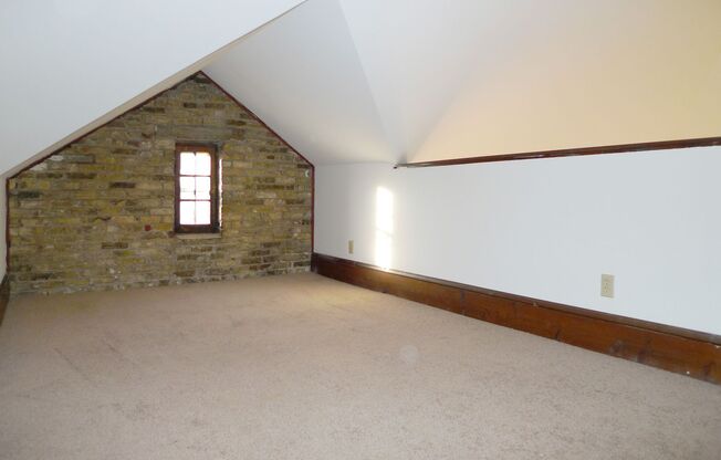 1 bed, 1 bath, 410 sqft, $1,135, Unit 9 - 301